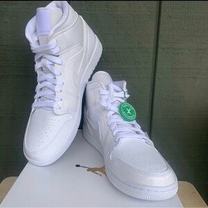 Air Jordan 1 Mid Triple White Patent Swoosh BQ6472-100 Women’s Size 11 Mens 9.5